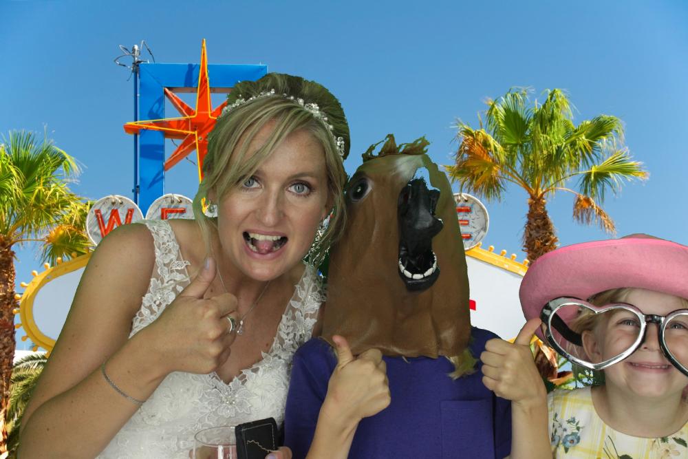 Mr & Mrs Davis | View more photos from the event at gallery.myphotoboothexperience.co.uk/u/MyPhotoBoothExperienceLtd/Mr-Mrs-Davis